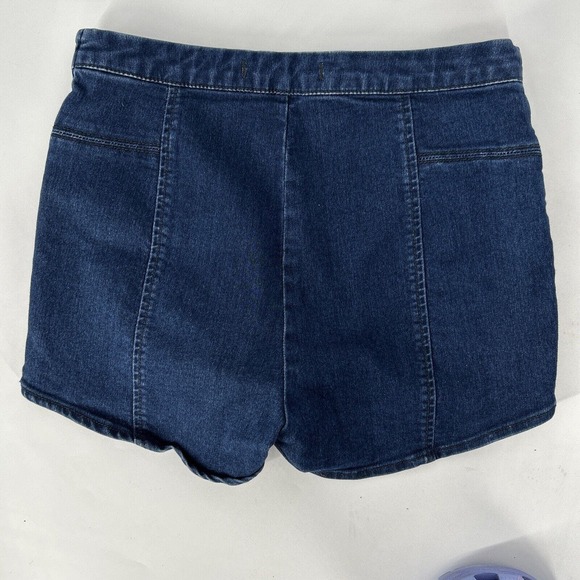 Free‎ People Dark Wash Side Zip Flat Front Stretch Scallop Edge Shorts Sz 26 - Picture 2 of 9